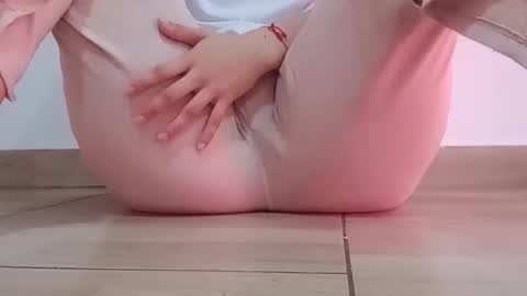 Annie online show from October 17, 4:20 pm