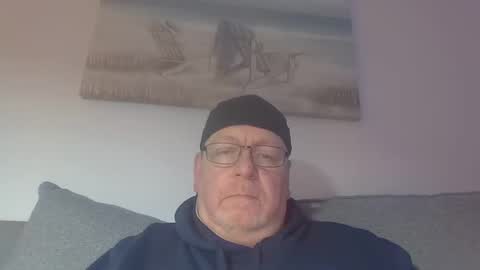 Snapshot of sunspotbaby chatting on November 17, 5:13 am Sunspotbaby online show from November 17, 5:13 am