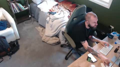 Snapshot of supbroitsmatt chatting on April 4, 4:15 pm Matt online show from April 4, 4:15 pm