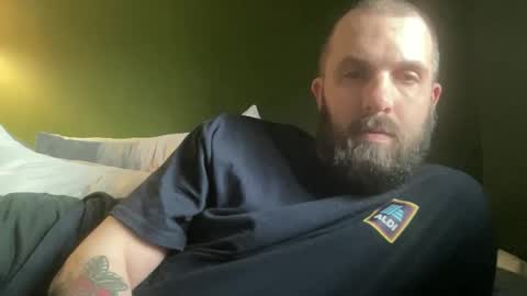 Snapshot of supbroitsmatt chatting on April 12, 9:53 pm Matt online show from April 12, 9:53 pm