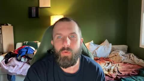 Snapshot of supbroitsmatt chatting on April 21, 11:18 pm Matt online show from April 21, 11:18 pm