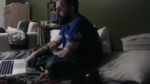 Snapshot of supbroitsmatt chatting on April 27, 5:27 am Matt online show from April 27, 5:27 am