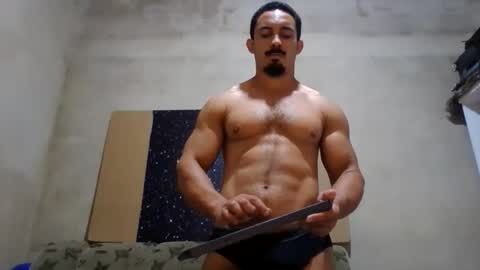 Snapshot of superbigmr chatting on October 21, 2:23 am james online show from October 21, 2:23 am