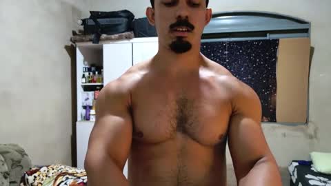 Snapshot of superbigmr chatting on April 14, 3:34 am james online show from April 14, 3:34 am