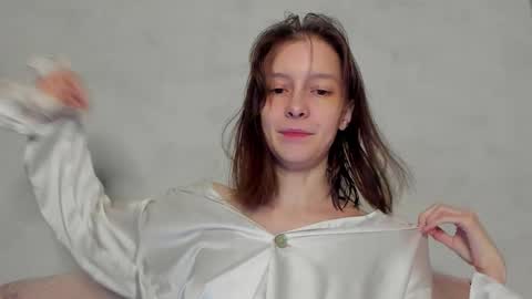 Snapshot of superior_cat chatting on March 9, 10:14 pm Una online show from March 9, 10:14 pm