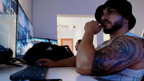 Snapshot of supermanboyxxl chatting on August 1, 5:50 am supermanboyxxl online show from August 1, 5:50 am