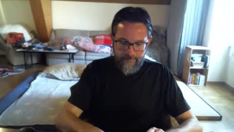 Snapshot of supersquirrel81 chatting on September 21, 6:26 am supersquirrel81 online show from September 21, 6:26 am