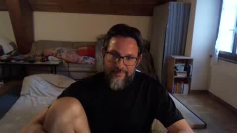 Snapshot of supersquirrel81 chatting on September 22, 4:31 pm supersquirrel81 online show from September 22, 4:31 pm