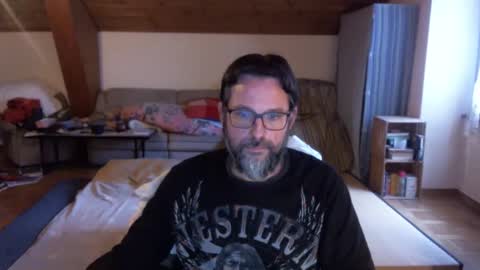 Snapshot of supersquirrel81 chatting on October 5, 6:23 am supersquirrel81 online show from October 5, 6:23 am