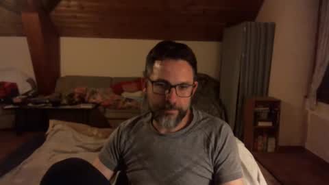 supersquirrel81 online show from November 20, 8:30 pm