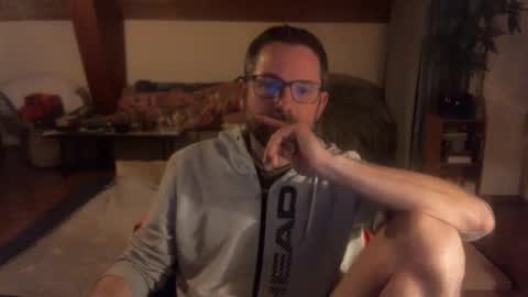 supersquirrel81 online show from December 21, 6:09 am