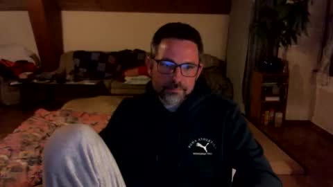 supersquirrel81 online show from March 8, 2:59 am