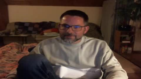 Snapshot of supersquirrel81 chatting on April 28, 7:30 pm supersquirrel81 online show from April 28, 7:30 pm