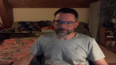 Snapshot of supersquirrel81 chatting on May 1, 10:47 pm supersquirrel81 online show from May 1, 10:47 pm