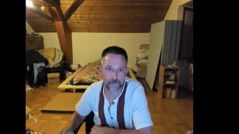 Snapshot of supersquirrel81 chatting on July 20, 9:17 pm supersquirrel81 online show from July 20, 9:17 pm