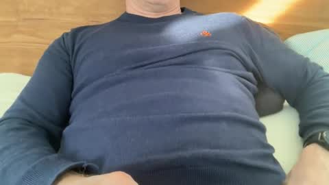 surfstar81 online show from November 23, 8:36 am