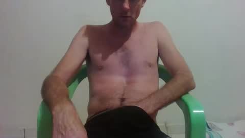 Snapshot of surfsup34 chatting on January 18, 2:03 am surfsup34 online show from January 18, 2:03 am