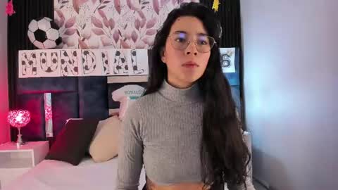 Susann online show from June 17, 12:18 pm
