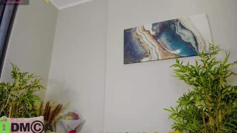 Snapshot of susan__clark chatting on November 30, 1:09 am Annie online show from November 30, 1:09 am