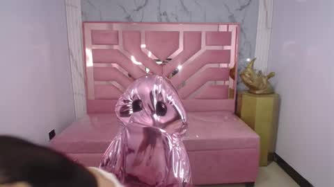 Snapshot of susan_ch1 chatting on February 26, 7:35 pm Susy online show from February 26, 7:35 pm