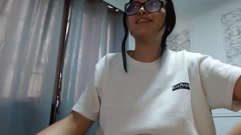 Snapshot of susana_hank chatting on February 17, 6:15 pm susana online show from February 17, 6:15 pm