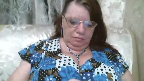 Snapshot of susanaahsun chatting on April 6, 11:11 am SusanaAhSun online show from April 6, 11:11 am