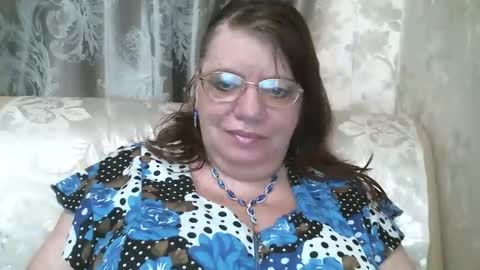 Snapshot of susanaahsun chatting on April 9, 11:15 am SusanaAhSun online show from April 9, 11:15 am
