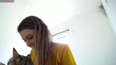 Susana online show from December 1, 4:51 pm