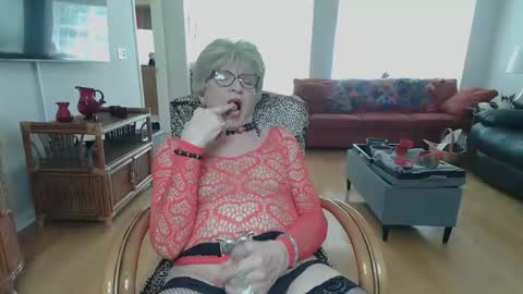 sexualsusan online show from April 4, 4:26 pm