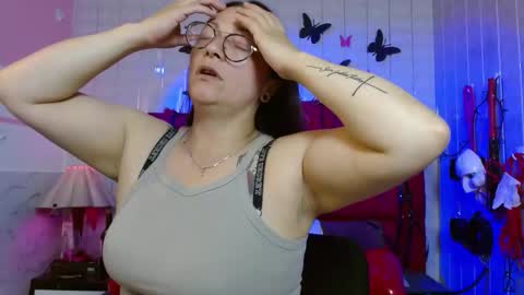 susanhotsex_ online show from February 14, 12:29 am