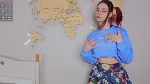 Snapshot of susannahtrojahn chatting on February 19, 3:08 pm susannahtrojahn online show from February 19, 3:08 pm