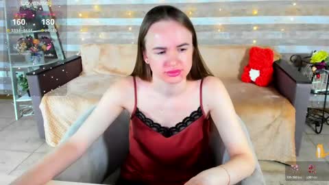 susansmitt online show from April 18, 6:56 pm