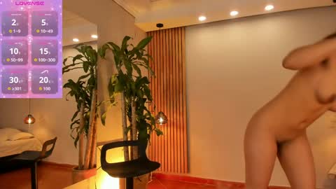 Snapshot of susimendez_ chatting on April 19, 8:22 pm susi online show from April 19, 8:22 pm