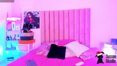 Sussan Nicole  online show from December 11, 12:34 pm