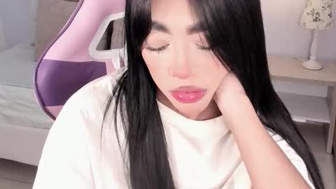 Sussie Tompsom online show from December 19, 5:31 pm