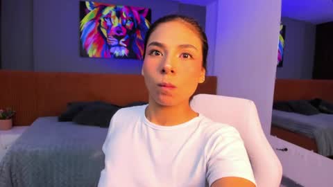 sussy_sweet4u online show from March 29, 11:32 am