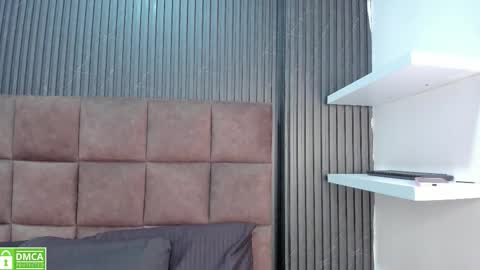 Snapshot of sussy_vixen chatting on January 14, 3:56 am sussy_vixen online show from January 14, 3:56 am