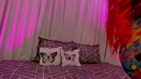 susyy online show from November 23, 7:35 pm