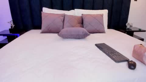 susyy online show from February 14, 3:47 am