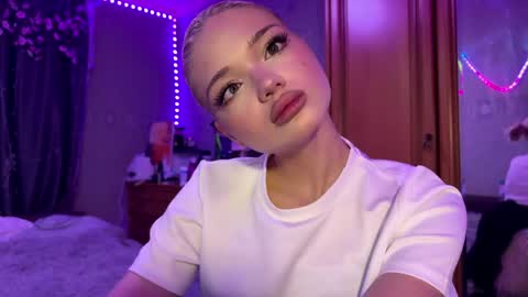 Stacy online show from May 7, 10:15 pm