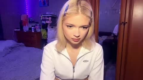 Stacy online show from May 13, 9:44 pm