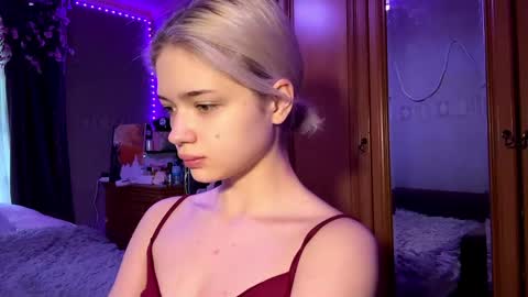 Stacy online show from May 18, 2:07 am
