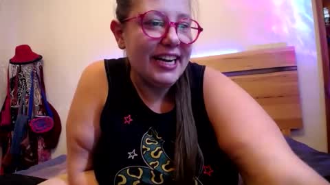 suzie stardust online show from January 15, 3:11 am