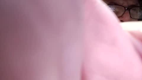 Snapshot of suzuki1250 chatting on December 23, 9:18 am suzuki1250 online show from December 23, 9:18 am