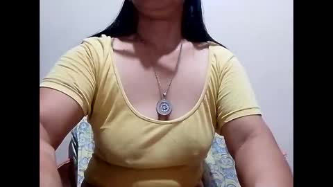 suzzie_hot online show from March 8, 9:40 pm