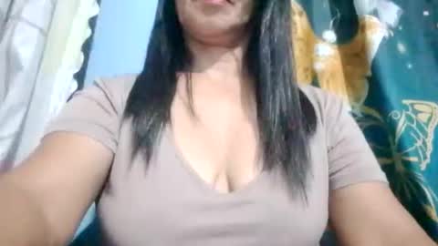 suzzie_hot online show from February 18, 3:08 pm