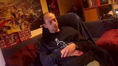 Snapshot of svenerd______ chatting on February 16, 10:28 pm svenerd______ online show from February 16, 10:28 pm