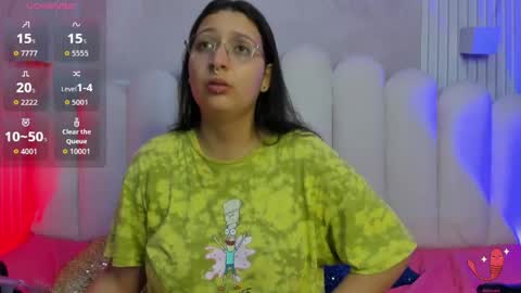 Snapshot of svetlana_3 chatting on May 17, 7:43 pm Svetlana online show from May 17, 7:43 pm