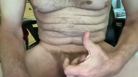 Snapshot of svscruz831 chatting on April 20, 5:26 pm VersDad55 online show from April 20, 5:26 pm