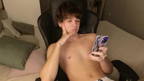 Nate 3 online show from October 17, 3:10 am